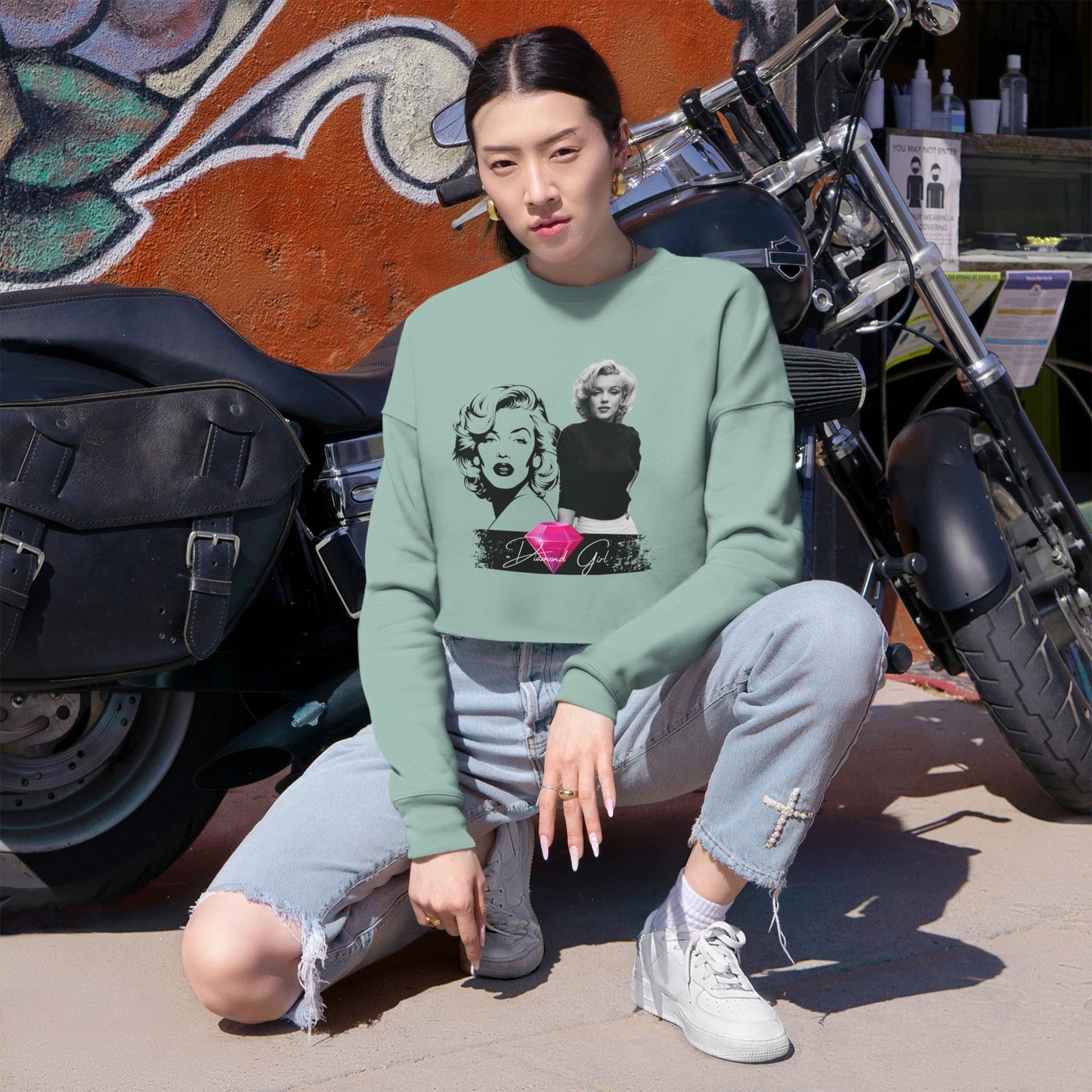 Chic Marilyn Monroe Cropped Sweatshirt for Women - Trendy and Stylish