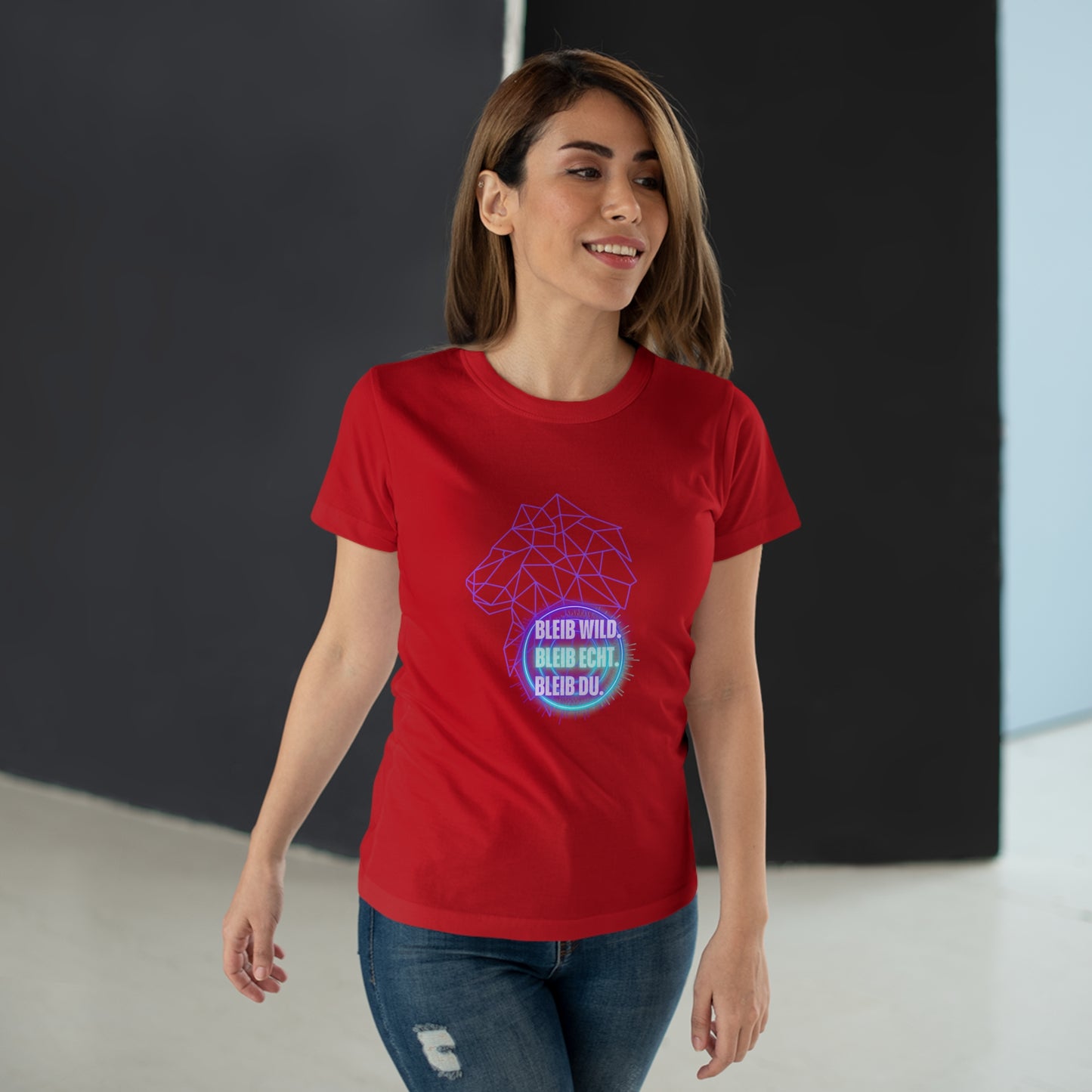 Women's Inspirational Lion T-Shirt - 'Bleib-Wild, Bleib-Echt, Bleib-Du' Design