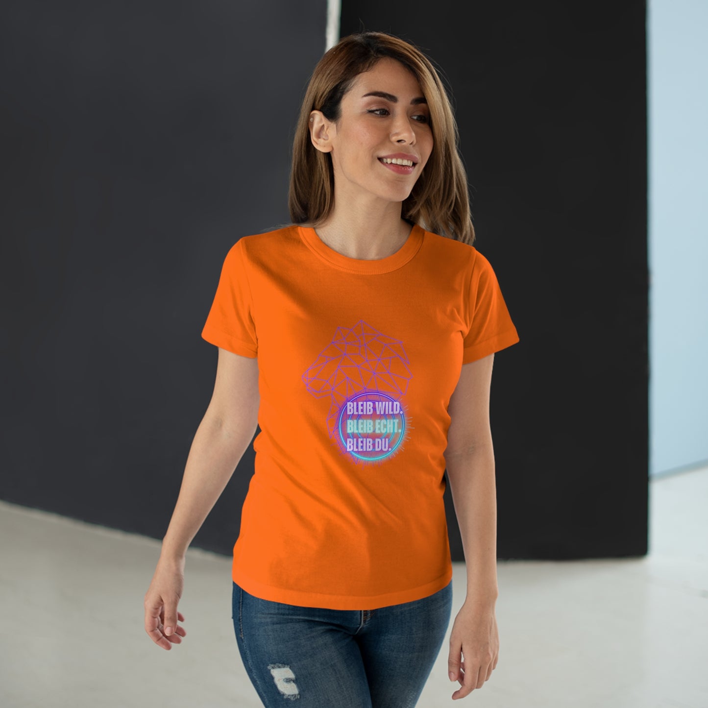 Women's Inspirational Lion T-Shirt - 'Bleib-Wild, Bleib-Echt, Bleib-Du' Design