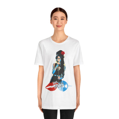 Amy Vintage-Inspired Music Lover's e T-Shirt