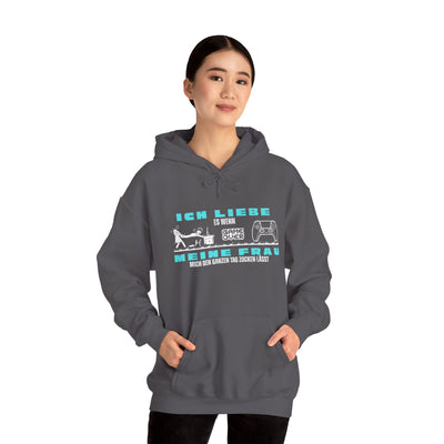 Gaming Love Unisex Hooded Sweatshirt - "Ich Liebe Es Wenn Meine Frau"