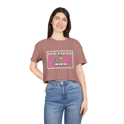 Ich liebe shoppe "Shopping Queen" Crop Tee  copped Shirt