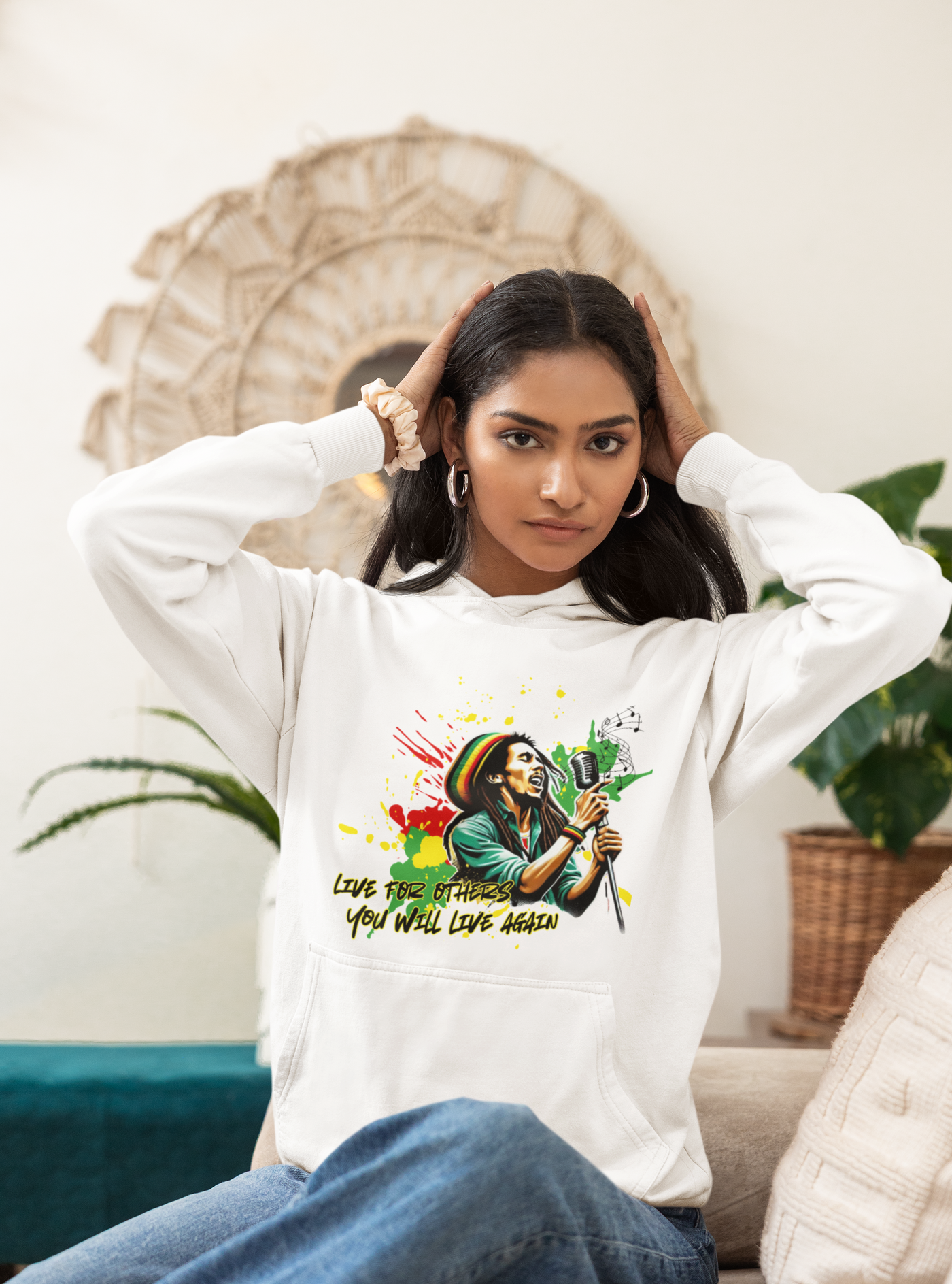 Live for others B  o  b   M a r l e y Hoodie