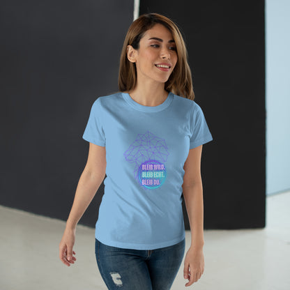 Women's Inspirational Lion T-Shirt - 'Bleib-Wild, Bleib-Echt, Bleib-Du' Design