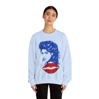 Amy Retro Kiss Graphic Hooded Sweatshirt for Fashion Lovers 