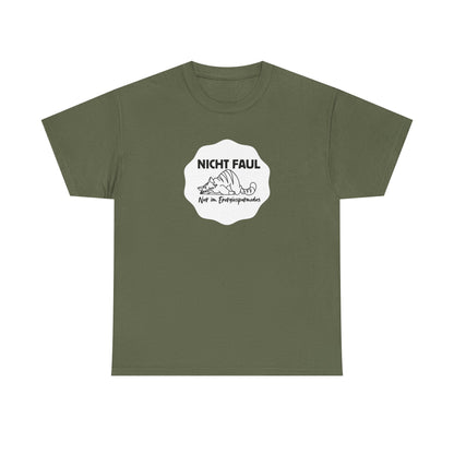 Funny Unisex Tee - "Nicht faul nur im Energiesparmodus"